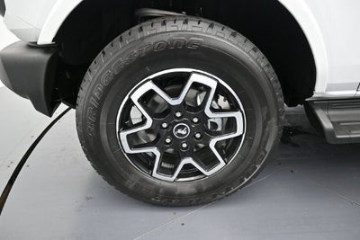 2026 Ford Bronco Outer Banks Lux 4 DR