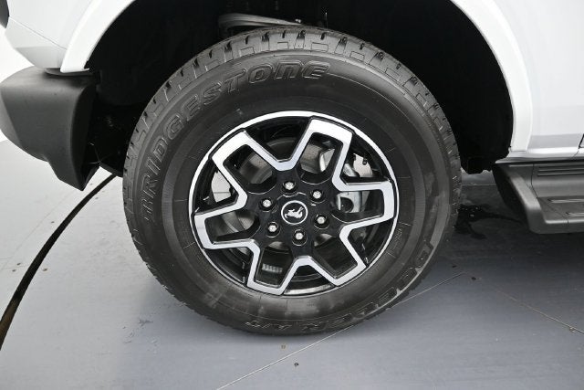 2026 Ford Bronco Outer Banks Lux 4 DR