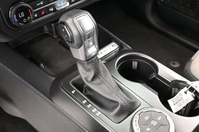 2026 Ford Bronco Outer Banks Lux 4 DR
