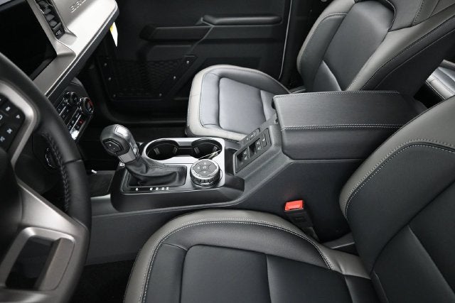 2026 Ford Bronco Outer Banks Lux 4 DR