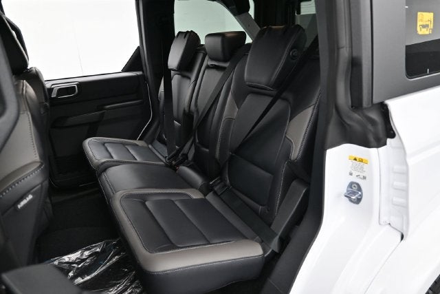 2026 Ford Bronco Outer Banks Lux 4 DR