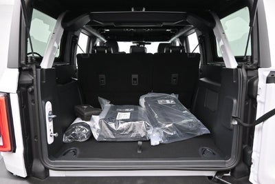 2026 Ford Bronco Outer Banks Lux 4 DR