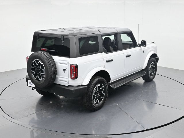 2026 Ford Bronco Outer Banks Lux 4 DR