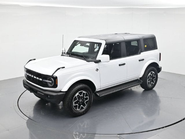 2026 Ford Bronco Outer Banks Lux 4 DR