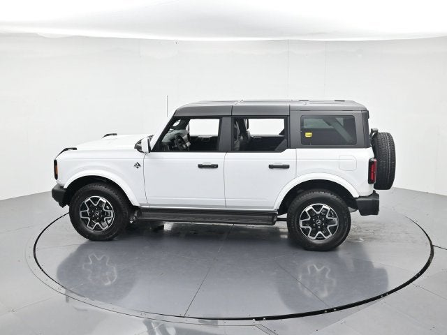 2026 Ford Bronco Outer Banks Lux 4 DR