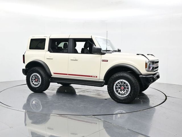 2026 Ford Bronco Outer Banks "60th Anniversary"