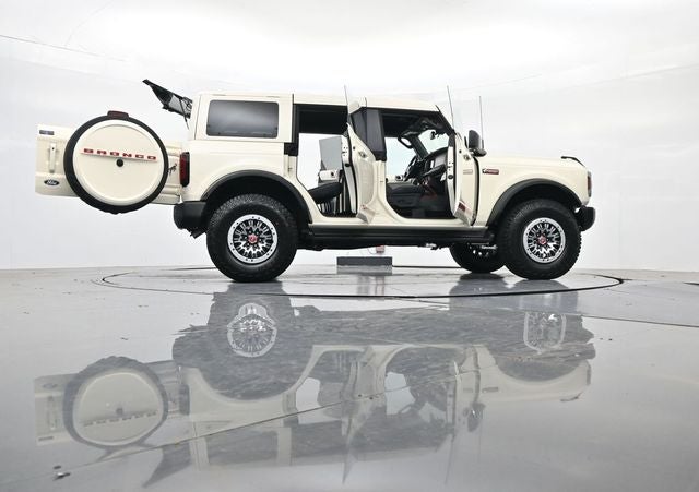 2026 Ford Bronco Outer Banks "60th Anniversary"