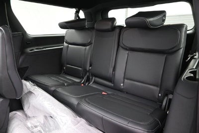 2027 Ford Expedition Max Platinum Stealth Performance & Heavy Duty Trailer Tow