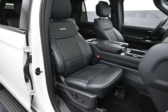 2027 Ford Expedition Max Platinum Stealth Performance & Heavy Duty Trailer Tow