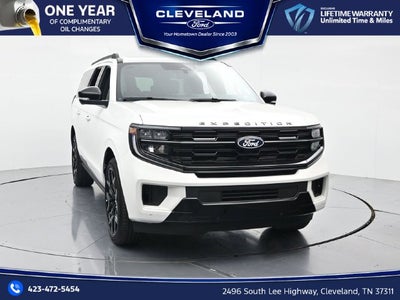 2027 Ford Expedition Max Platinum Stealth Performance & Heavy Duty Trailer Tow