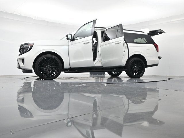 2027 Ford Expedition Max Platinum Stealth Performance & Heavy Duty Trailer Tow