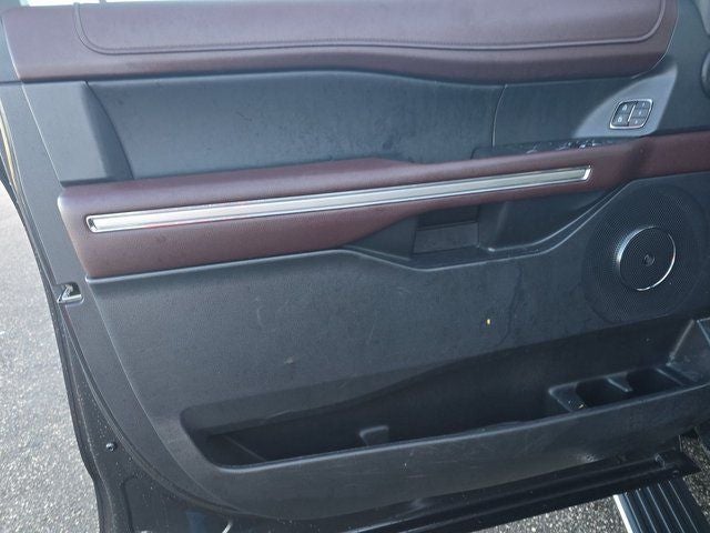 2023 Ford Expedition Max Limited 7-Passenger 2nd Row Cpt Seats