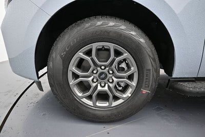 2027 Ford Expedition Active 4X2
