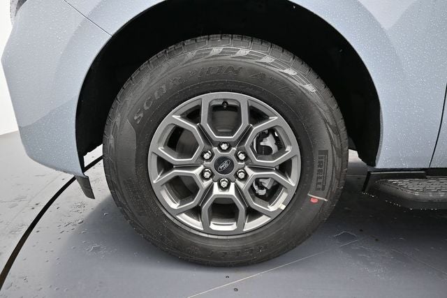 2027 Ford Expedition Active 4X2