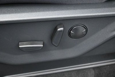 2027 Ford Expedition Active 4X2
