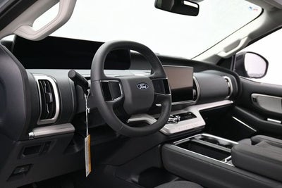 2027 Ford Expedition Active 4X2