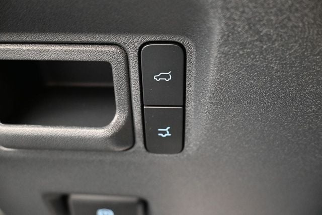 2027 Ford Expedition Active 4X2