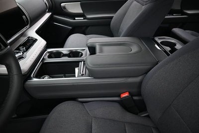 2027 Ford Expedition Active 4X2