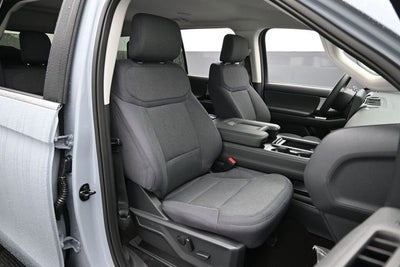 2027 Ford Expedition Active 4X2