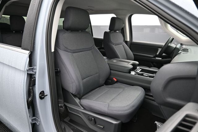 2027 Ford Expedition Active 4X2