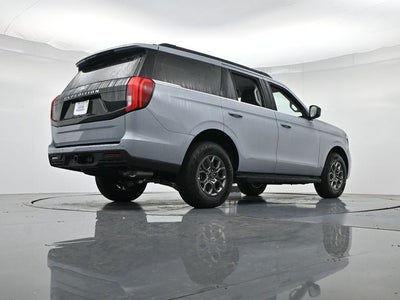 2027 Ford Expedition Active 4X2