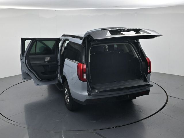 2027 Ford Expedition Active 4X2