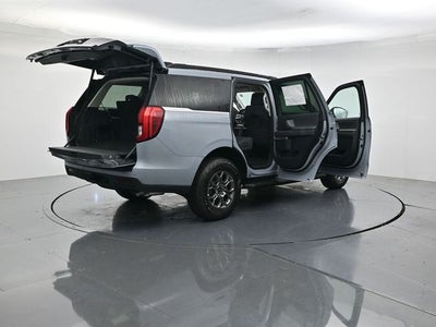 2027 Ford Expedition Active 4X2