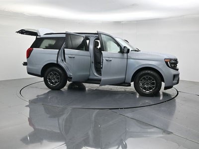 2027 Ford Expedition Active 4X2