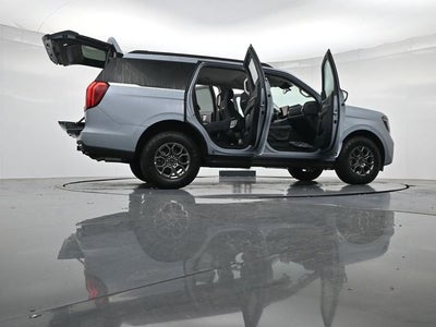 2027 Ford Expedition Active 4X2