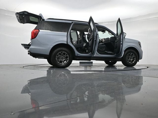 2027 Ford Expedition Active 4X2