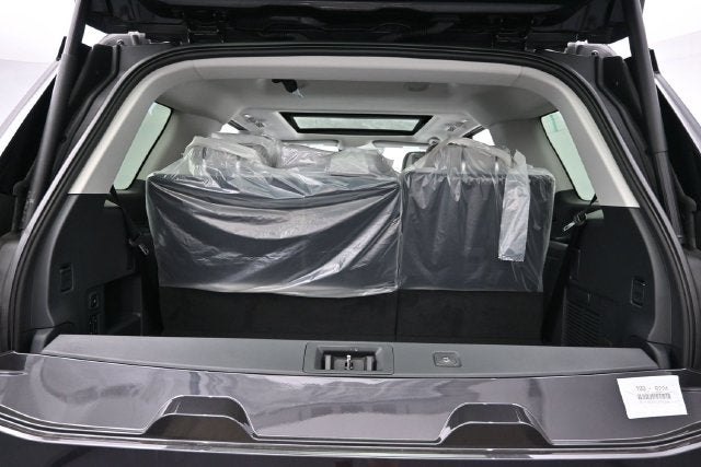 2027 Ford Expedition Active Family Travel Package