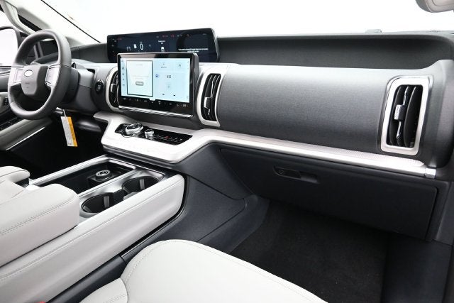 2027 Ford Expedition Active Family Travel Package