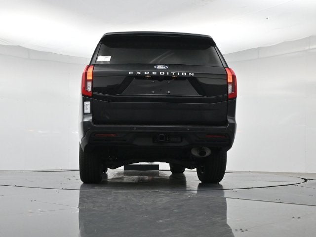 2027 Ford Expedition Active Family Travel Package