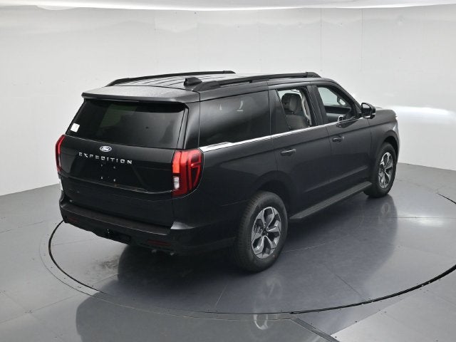 2027 Ford Expedition Active Family Travel Package