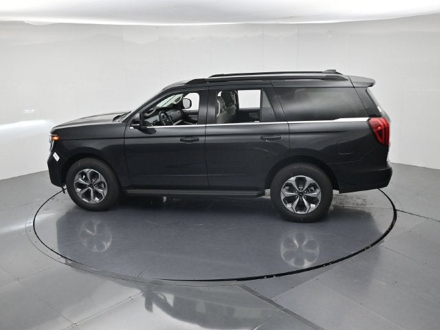 2027 Ford Expedition Active Family Travel Package