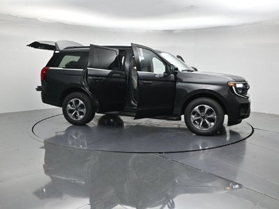 2027 Ford Expedition Active Family Travel Package