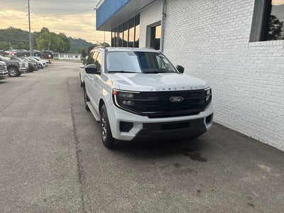 2025 Ford Expedition Active