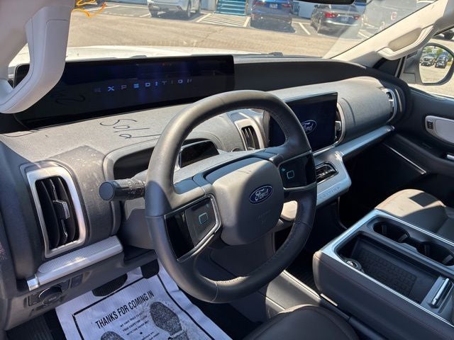 2025 Ford Expedition Active