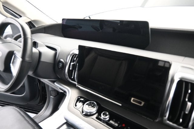 2025 Ford Expedition Platinum with Panoramic Roof, Heated 2nd Row, and Tow Packa