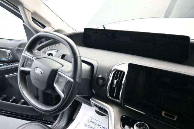 2025 Ford Expedition Platinum with Panoramic Roof, Heated 2nd Row, and Tow Packa