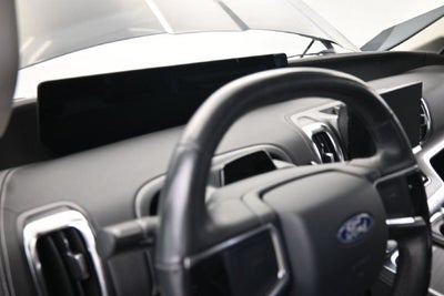 2025 Ford Expedition Platinum with Panoramic Roof, Heated 2nd Row, and Tow Packa