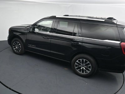 2025 Ford Expedition Platinum with Panoramic Roof, Heated 2nd Row, and Tow Packa