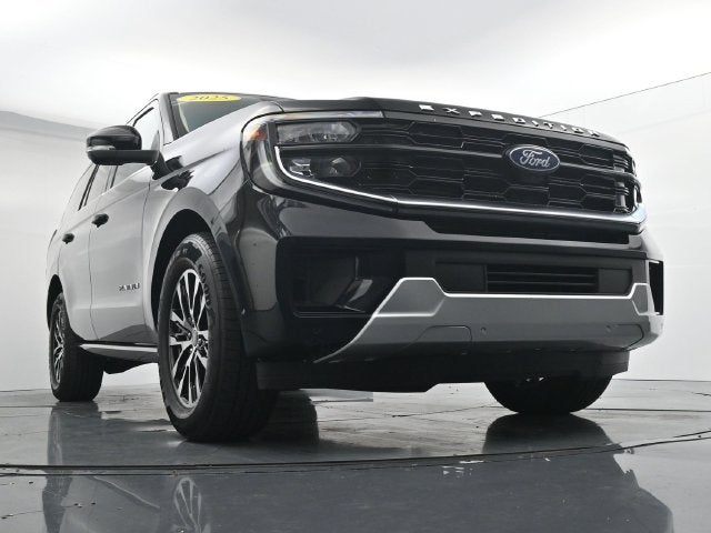 2025 Ford Expedition Platinum with Panoramic Roof, Heated 2nd Row, and Tow Packa