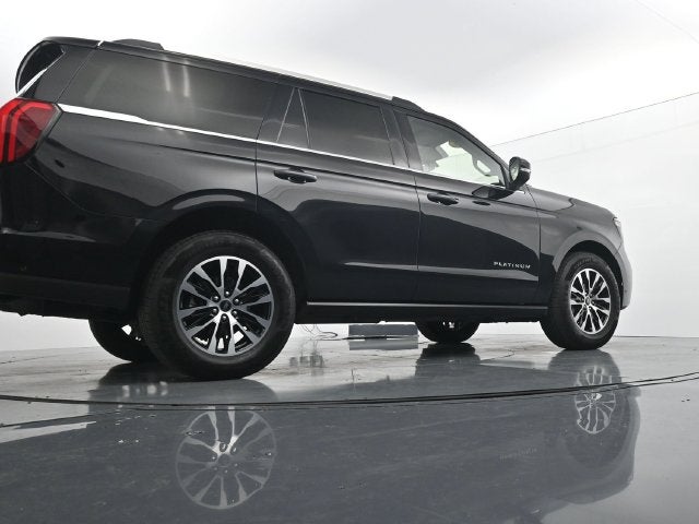2025 Ford Expedition Platinum with Panoramic Roof, Heated 2nd Row, and Tow Packa