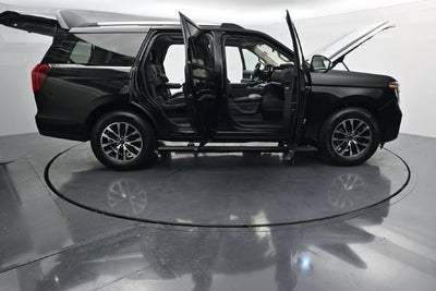2025 Ford Expedition Platinum with Panoramic Roof, Heated 2nd Row, and Tow Packa
