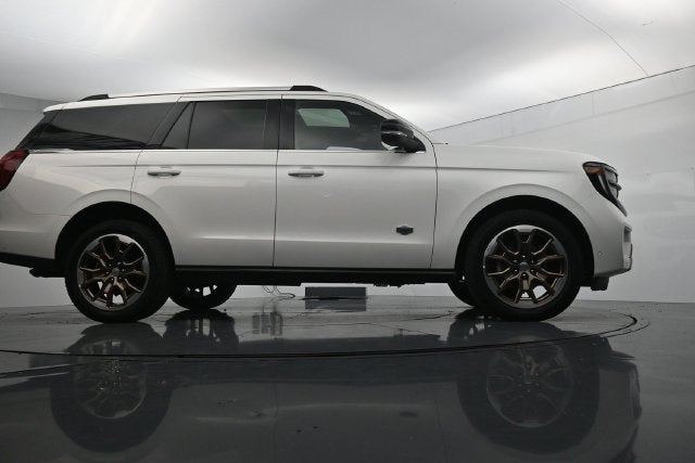 2025 Ford Expedition King Ranch with BlueCruise and Heated Second Row Bucket Seats