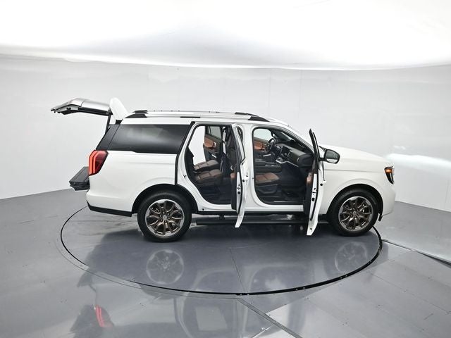 2026 Ford Expedition King Ranch