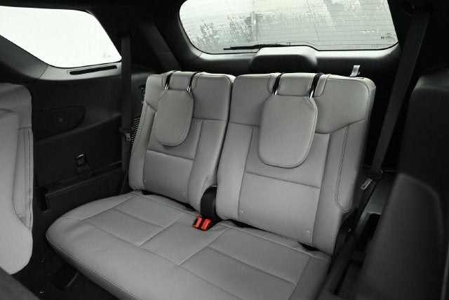 2027 Ford Explorer Active Comfort Package