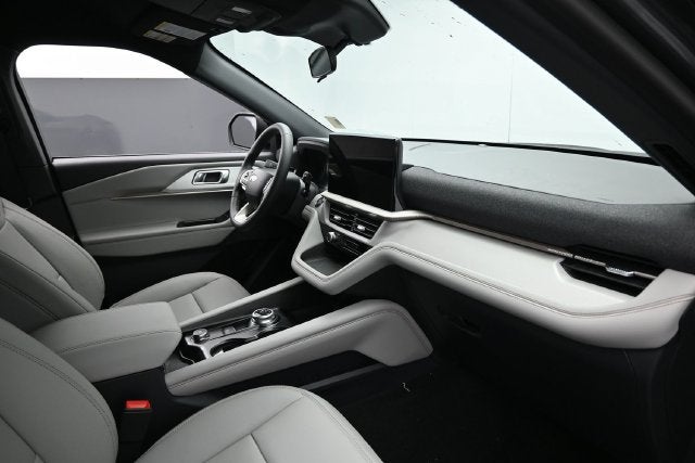 2027 Ford Explorer Active Comfort Package