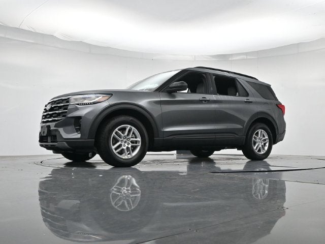 2027 Ford Explorer Active Comfort Package